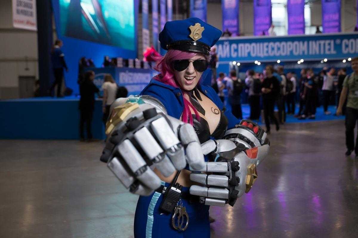 igromir comic con kosplej 13