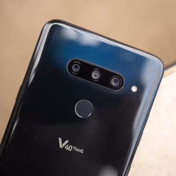 lg is working on a foldable phone but it wont arrive anytime soon