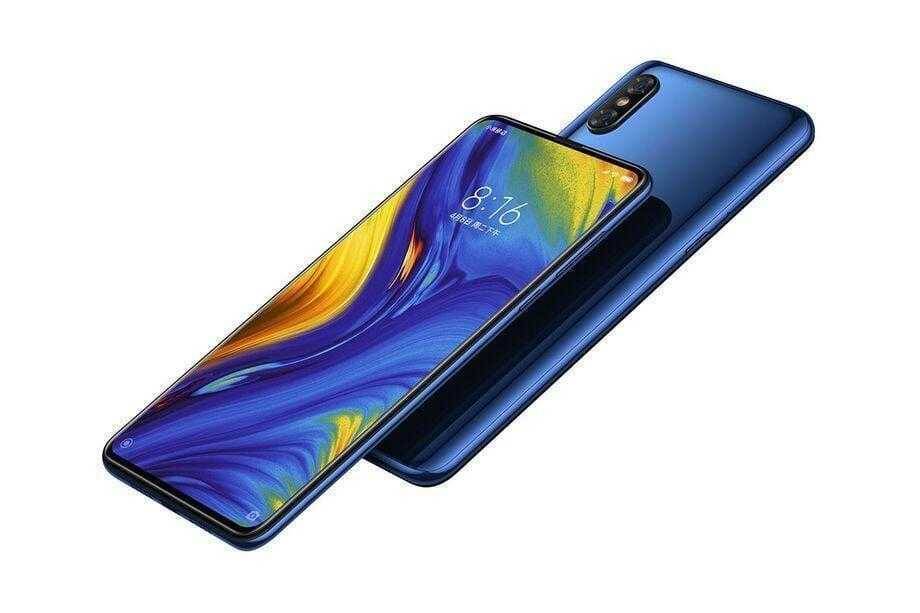 Смартфон Xiaomi Redmi Note 8 с дисплеем и задней камерой