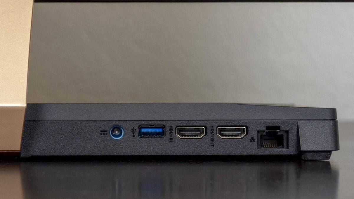 Порты сзади моноблока Acer Aspire S24-880 Портативные интерфейсы на боковой панели Acer Aspire S24-880