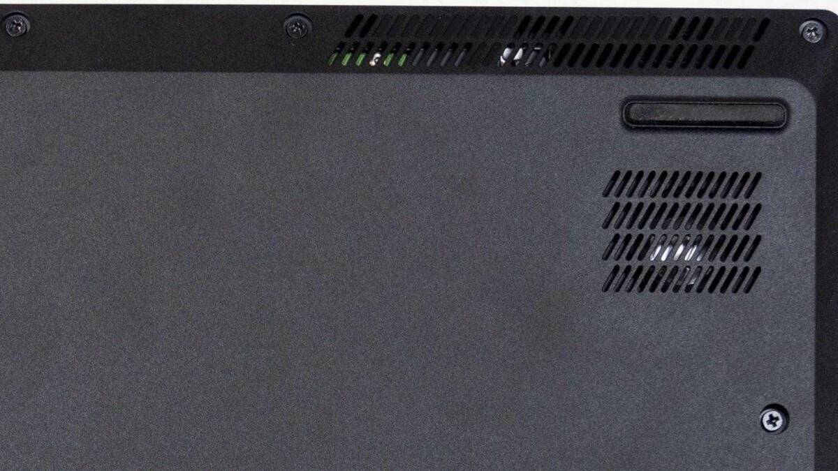 Вентиляция и колонки в моноблоке Acer Aspire S24-880 Задняя панель ультратонкого моноблока Acer Aspire S24-880