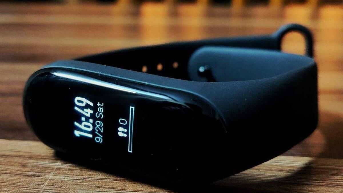 Фитнес-трекер Mi Band 3 с OLED-дисплеем