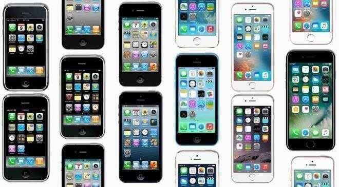 Apple перестанет сообщать о продажах iPhone, Mac и iPad 3 Коллекция старых моделей iPhone и iPad на дисплее