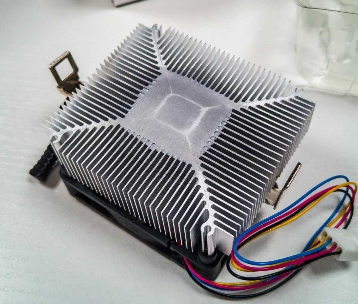 AMD Athlon 200GE