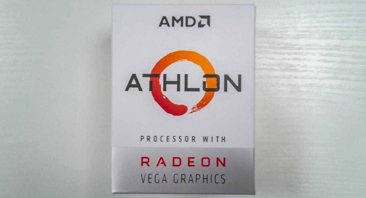 Коробка процессора AMD Athlon с логотипом и характеристиками