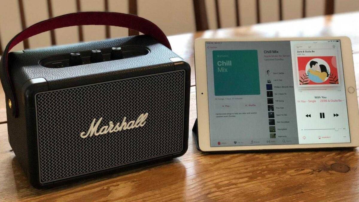 Marshall выпустил новую акустику Kilburn II 9 Черная виниловая пластинка и защитный конверт с вырезом в форме звезды