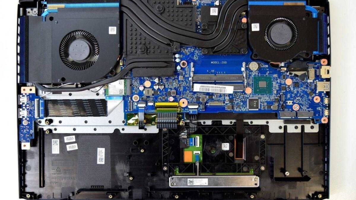 Acer стартовала продажи игрового ноутбука Predator Helios 500 5 Внутренние компоненты ноутбука Acer Predator Helios 500