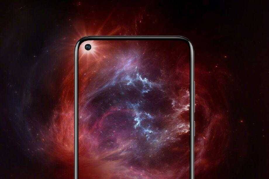 Камера и экранHuawei Nova 4 с безрамочным дизайном
