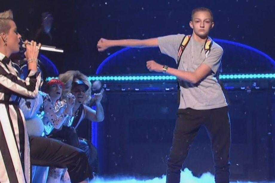 Интернет-знаменитости подали иск против разработчиков Fortnite 3 backpack kid snl.0 2