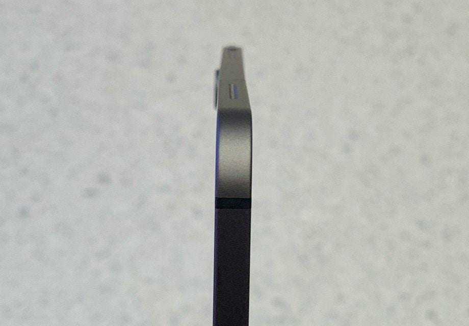 Новые iPad Pro гнутся, но это нормально 5 bend