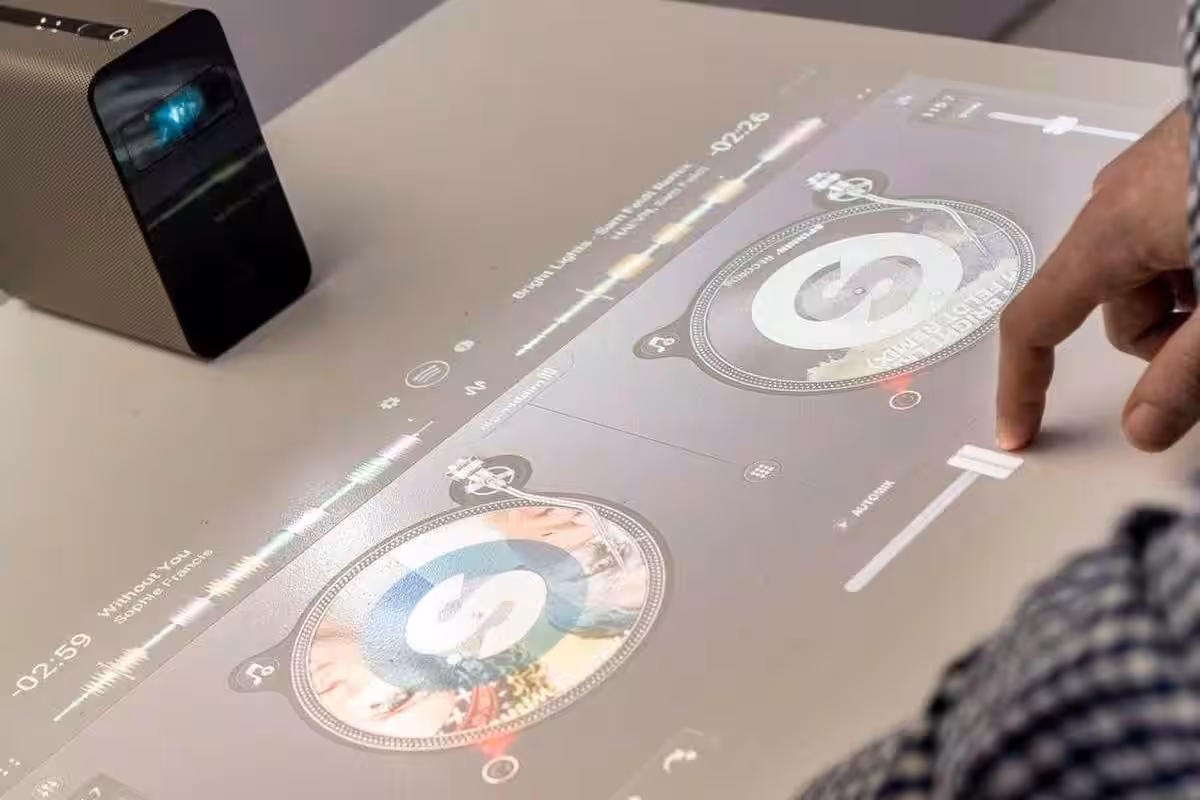 sony xperia touch3 thumb1200 4 3