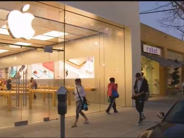 Apple reportedly replaced 10 times as many batteries as expected in 2018br syndImport 045005