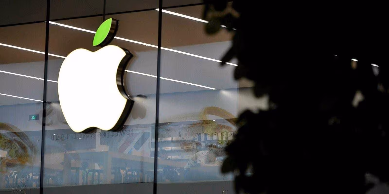 Π‘Π»ΡΡ
ΠΈ: Apple ΠΏΡΠ΅Π΄ΡΡΠ°Π²ΠΈΡ ΡΠ²ΠΎΠΉ ΠΈΠ³ΡΠΎΠ²ΠΎΠΉ ΡΠ΅ΡΠ²ΠΈΡ 2 Green Apple