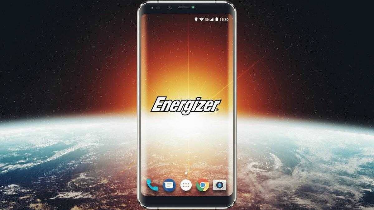 Смартфон Energizer на фоне космоса с Землей