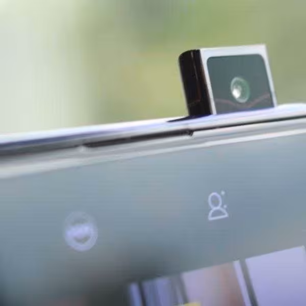 Vivo V15 Pro popup camera e1550645851225