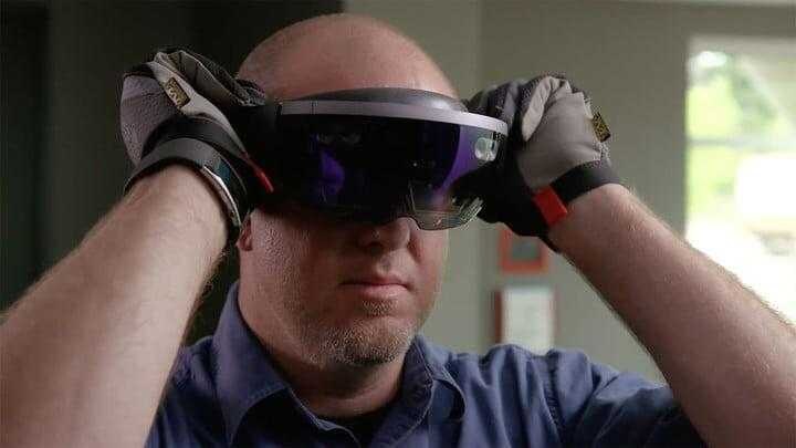 hololens terminator hud 720x720 1