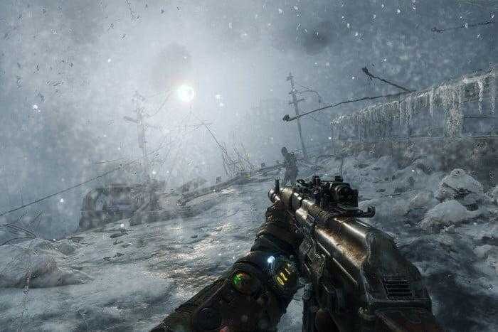 metro 1440p rayt off 9 700x467 c