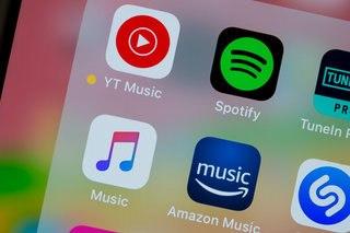 Spotify доминирует на мировом рынке — у сервиса вдвое больше платных подписчиков, чем у Apple Music 3 144860 apps feature youtube music feature spotify feature apple music feature amazon music whats the difference image1 i39atacs0r