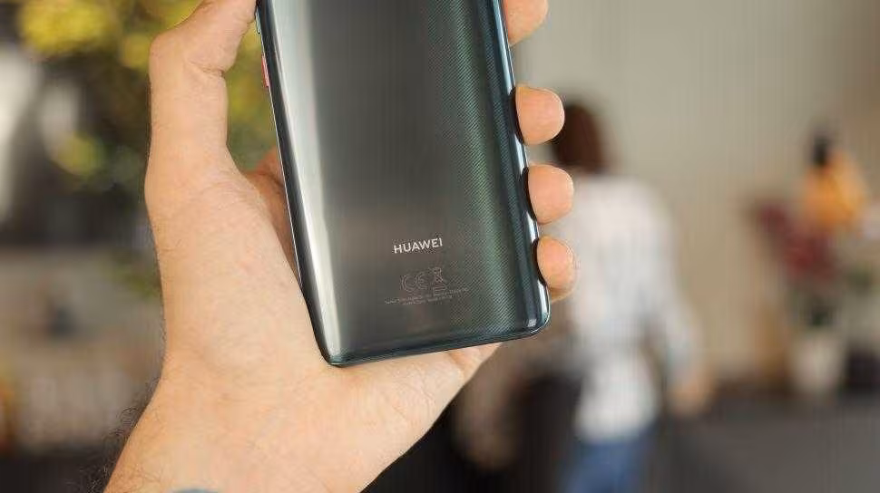 Huawei ΠΌΠΎΠΆΠ΅Ρ Π²ΡΠΏΡΡΡΠΈΡΡ ΡΠΌΠ°ΡΡΡΠΎΠ½ Ρ Π²ΡΠ΄Π²ΠΈΠΆΠ½ΠΎΠΉ ΠΊΠ°ΠΌΠ΅ΡΠΎΠΉ 2 84nfgeohcncfdkc6um43yw 970 80