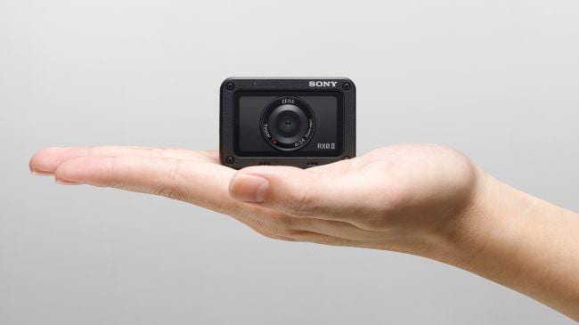 Sony анонсировала новую экшн-камеру RX0 II с поворотным экраном 7 bowx4eyhyyvbhbemdnqv7u 650 80