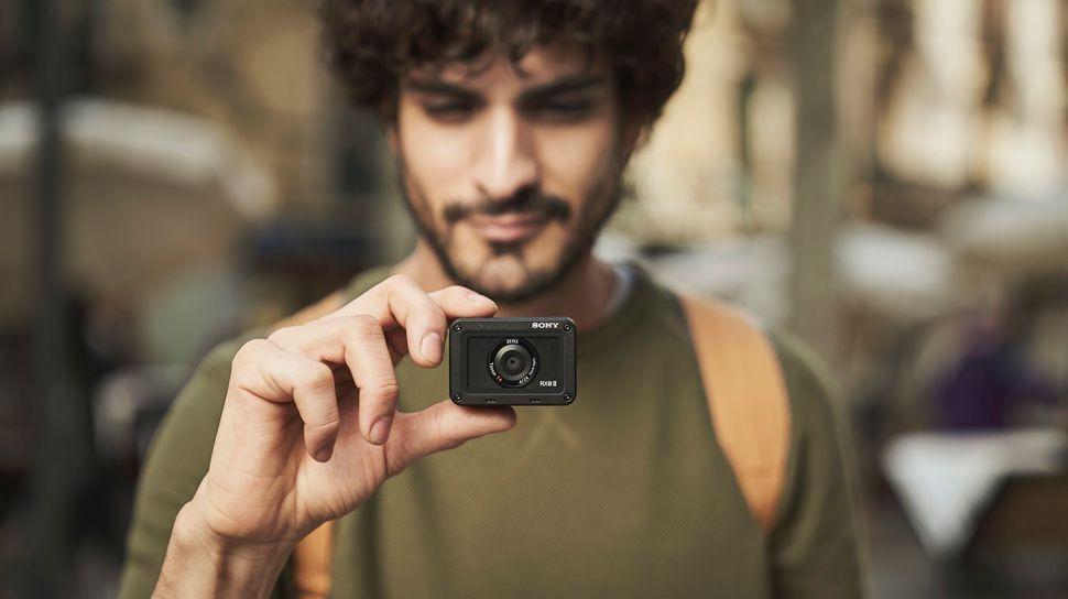 Sony анонсировала новую экшн-камеру RX0 II с поворотным экраном 9 uchgeqbti2hxbnsdnymkxq 970 80