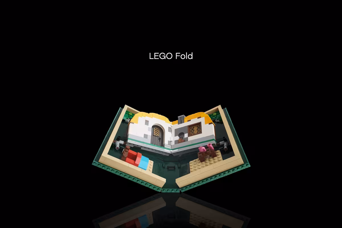 Lego сделал собственный складной "смартфон" в ответ на гаджеты Samsung и Huawei 3 untitled.0 1 1