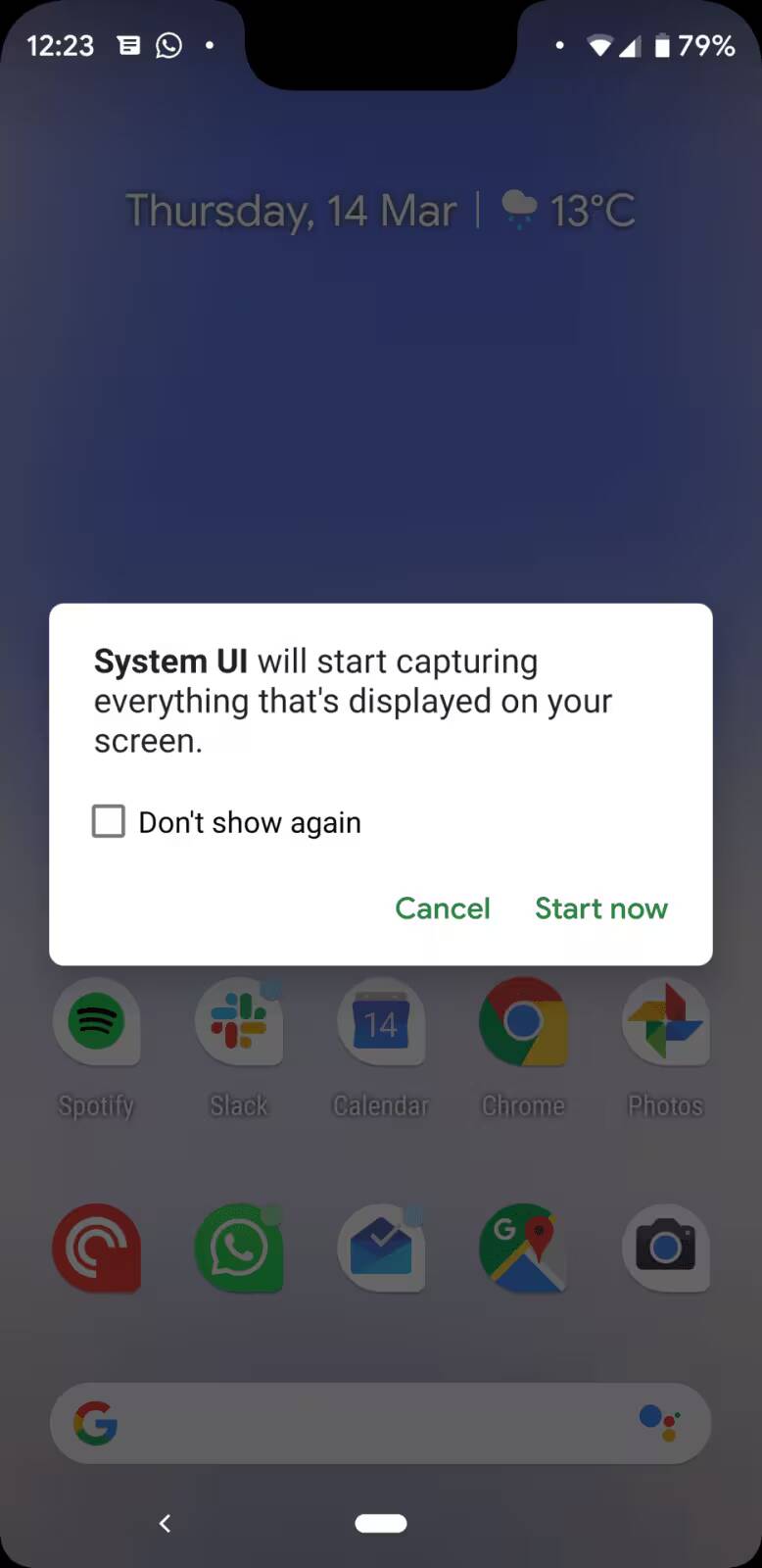 Экран смартфона с уведомлением о захвате системы UI