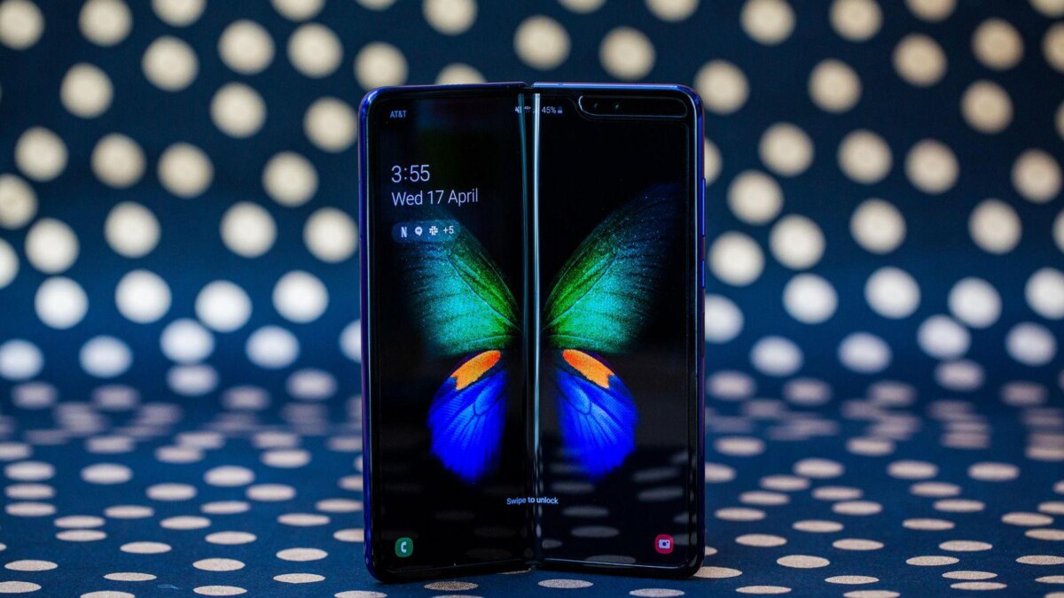 Samsung отложила запуск Galaxy Fold в Китае 3 galaxy galaxy fold 84