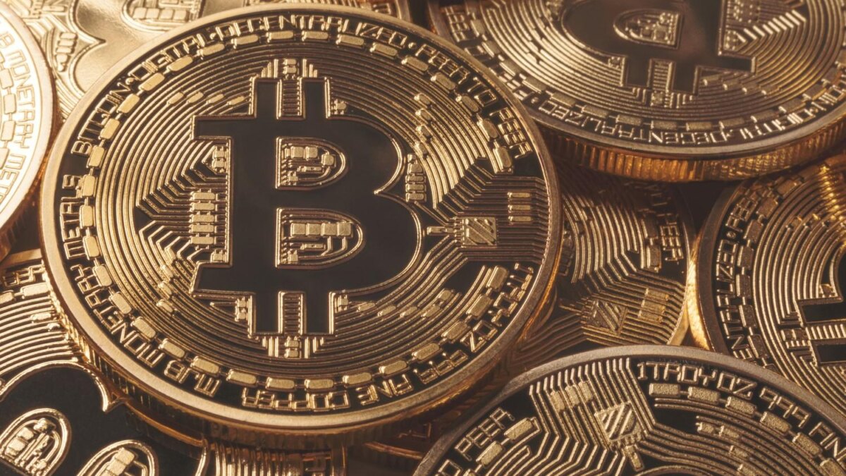 Курс биткоина достиг отметки в 8 тысяч долларов впервые с июля прошлого года 2 bitcoins