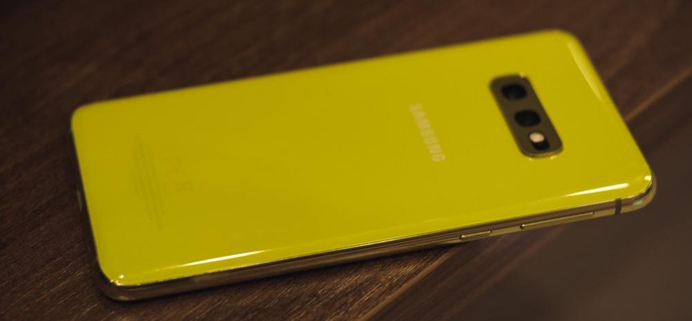 Обзор Samsung Galaxy S10e. Лучший компактный флагман 25 dsc 7178