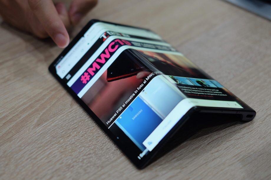 Galaxy Fold не выйдет в следующем месяце вопреки слухам 5 matex 1 3 1 920x613 1