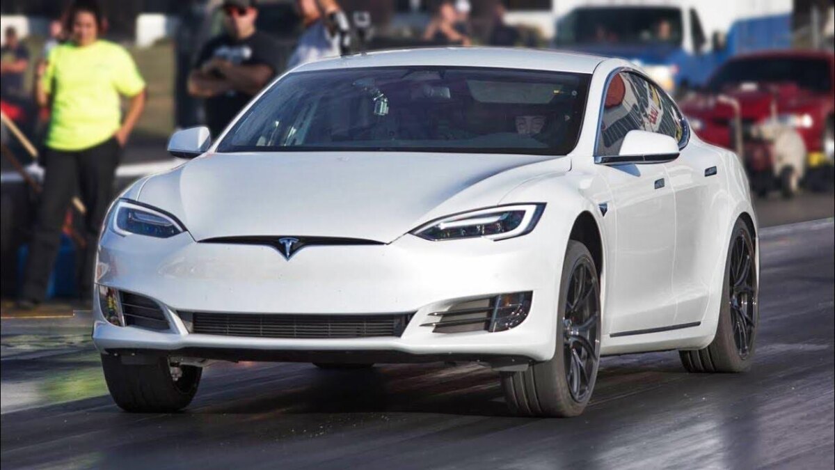 Таинственный автомобиль Tesla может быть обновлением Model S 5 maxresdefault 3