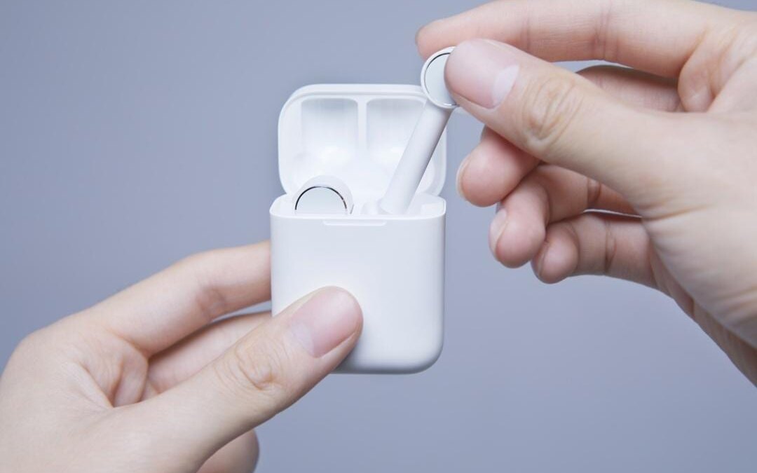 mi true wireless earphones 02