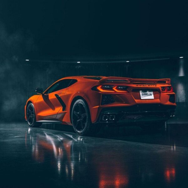 c8 rear3q 1563515228