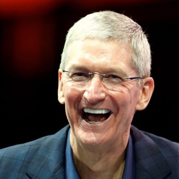 tim cook charity iphones.ru 1225x720 1