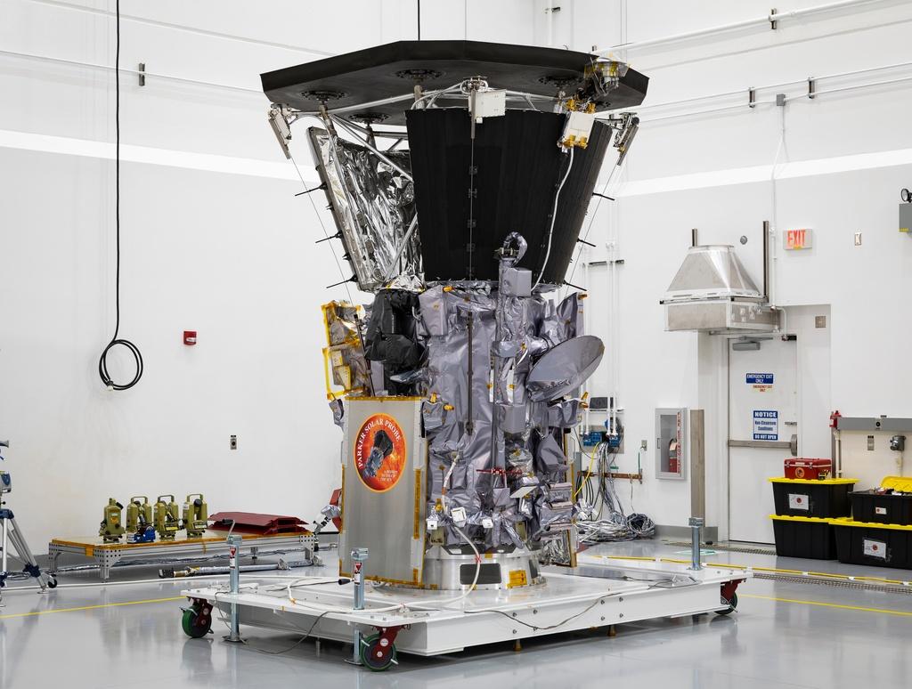 Космический Зонд Parker Solar Probe передал первые данные 5 06 still3 cleanroom