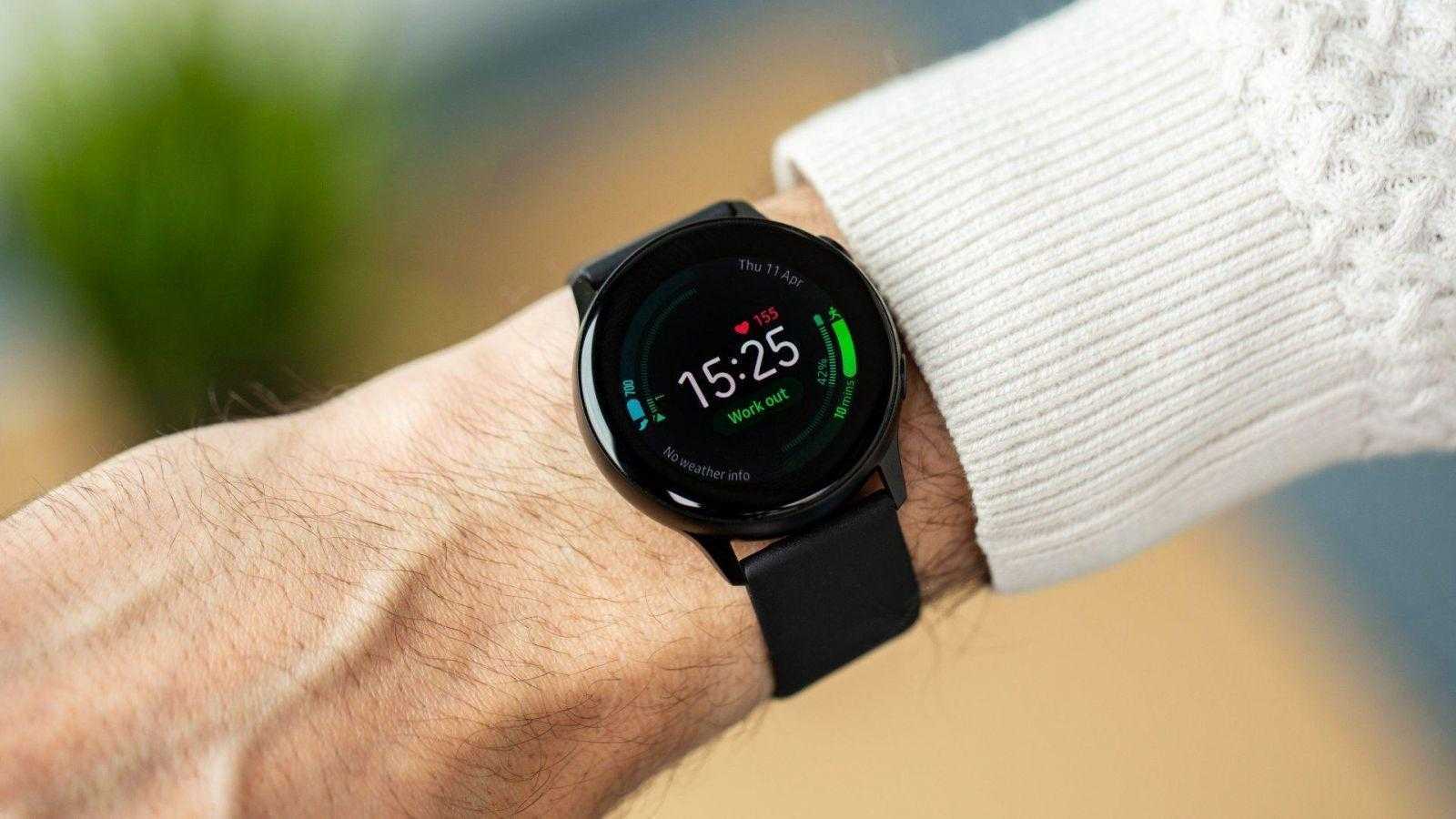 androidpit samsung galaxy watch active wrist