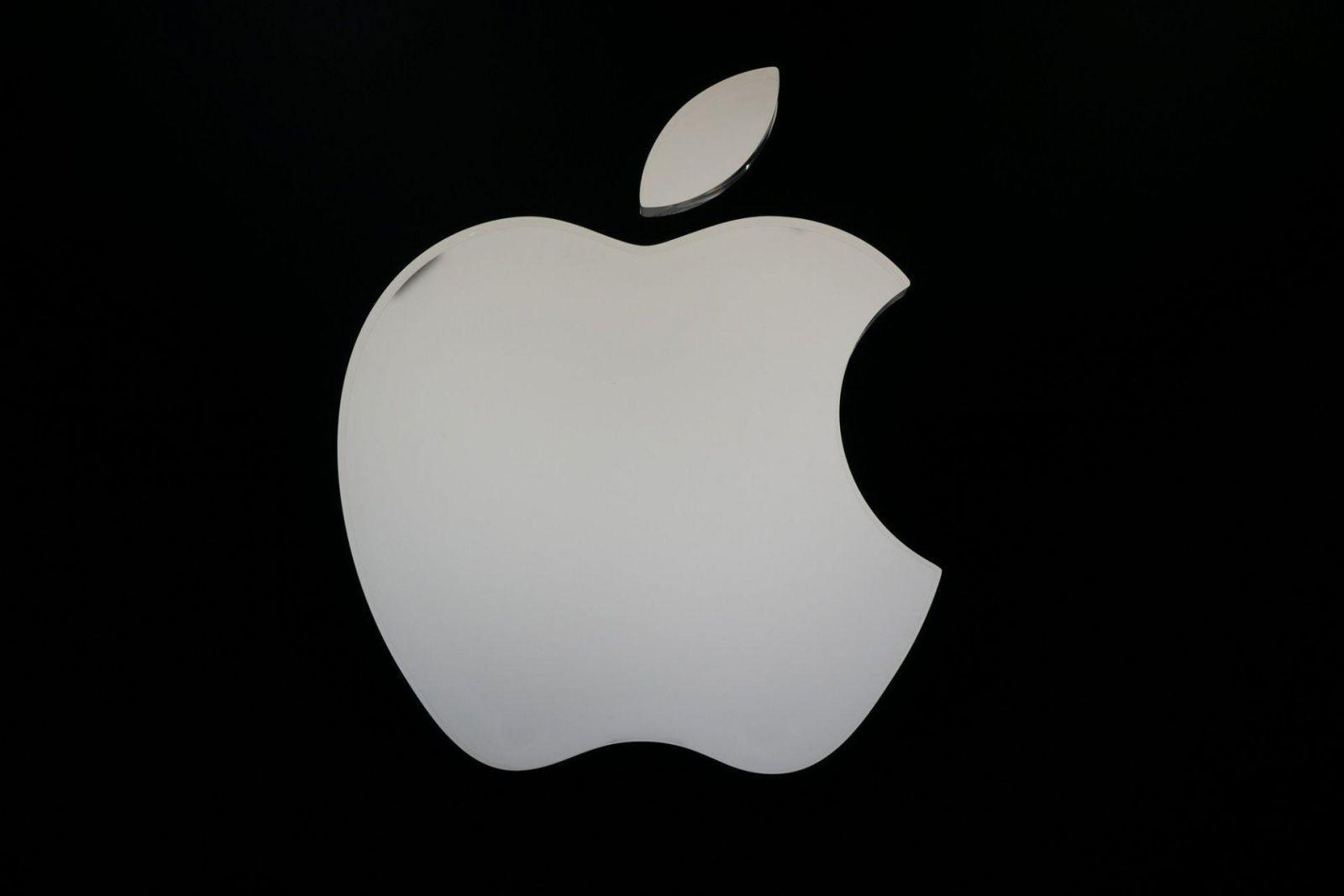 apple logo 2000x1333 wallpaper