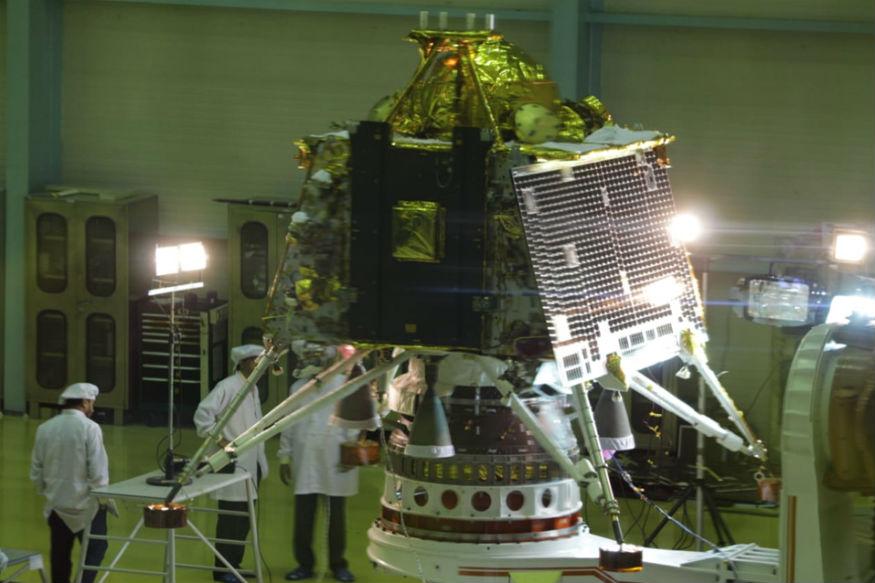 Индийский лунный модуль выходит на орбиту Луны для посадки 5 chandrayaan 21