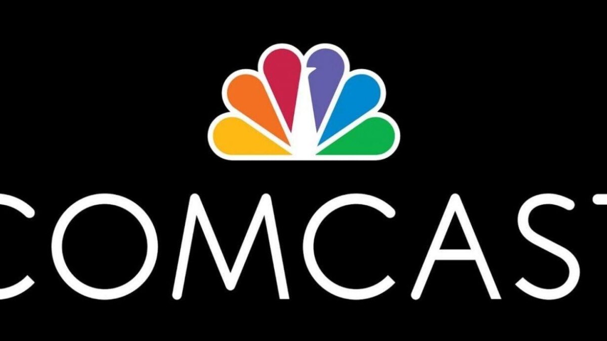 disney reportedly in talks to buy comcasts hulu stake