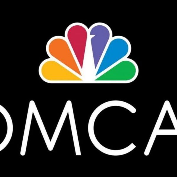 disney reportedly in talks to buy comcasts hulu stake