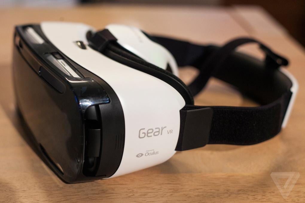 В Samsung подтвердили, что Note 10 не совместим с гарнитурой Gear VR 3 samsung unpacked gear vr 14 2040 verge super wide