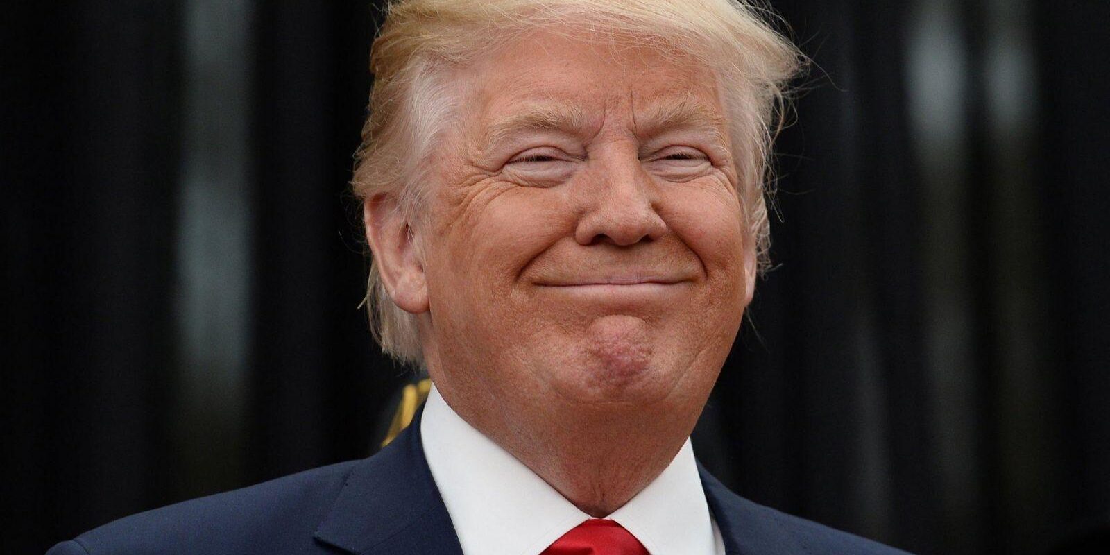 Дональд Трамп запретил чиновникам использовать оборудование Huawei 2 trump fail 004 large