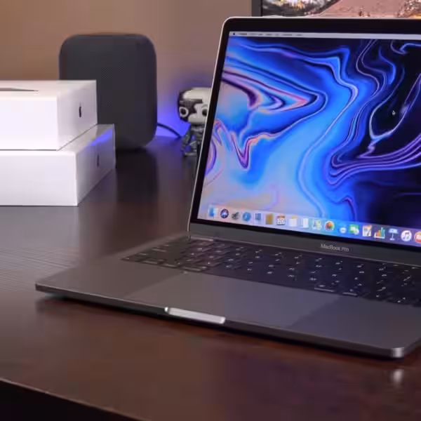 xapple macbook pro 13 mid 2018 11.jpg.pagespeed.ic .qlijtvczzg