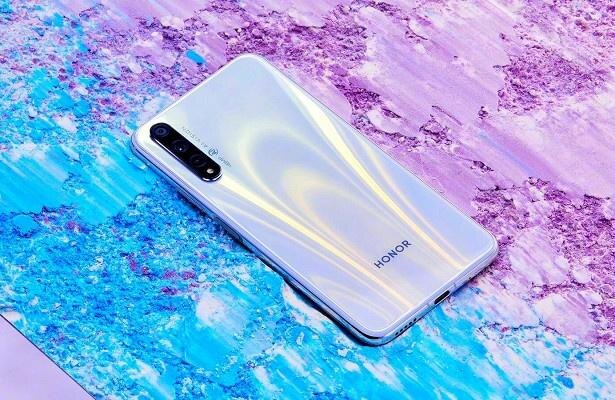 Компания Honor представила смартфон Honor 20s 3 04174401.880372.3149
