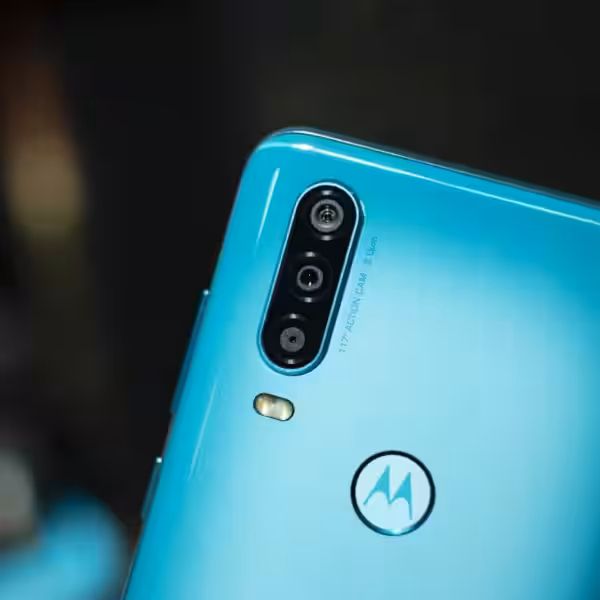 motorola one action hands on 04406