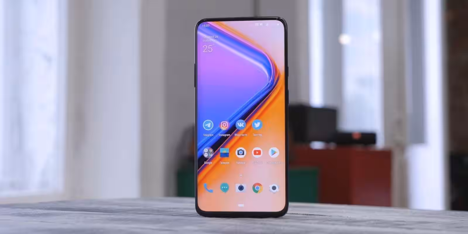 Компания OnePlus официально представила смартфон OnePlus 7T 3 oneplus 7 pro 01
