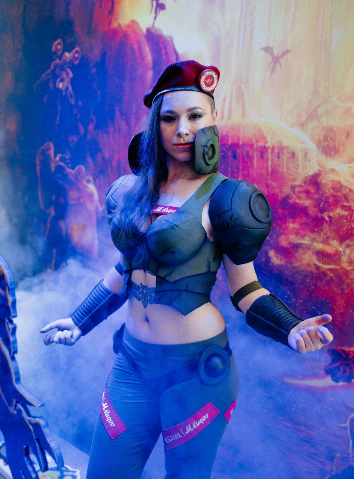 18+. Самые сексуальные девушки ИгроМира и Comic Con Russia 2019. День 2 49 1008540 2000