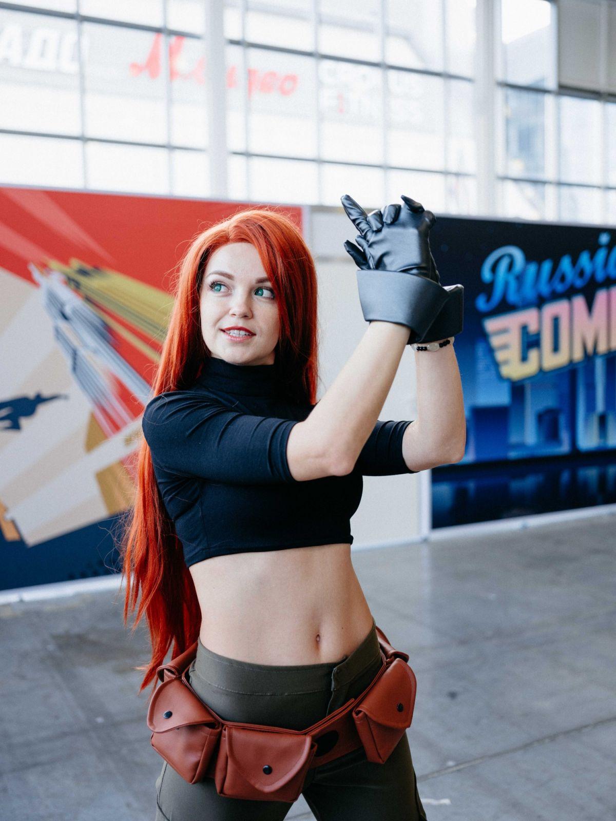 18+. Самые сексуальные девушки ИгроМира и Comic Con Russia 2019. День 2 51 1012091 2000