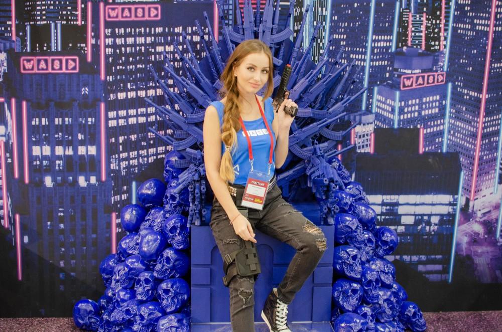 18+. Самые сексуальные девушки ИгроМира и Comic Con Russia 2019. День 2 62 1570266996 dsc0078